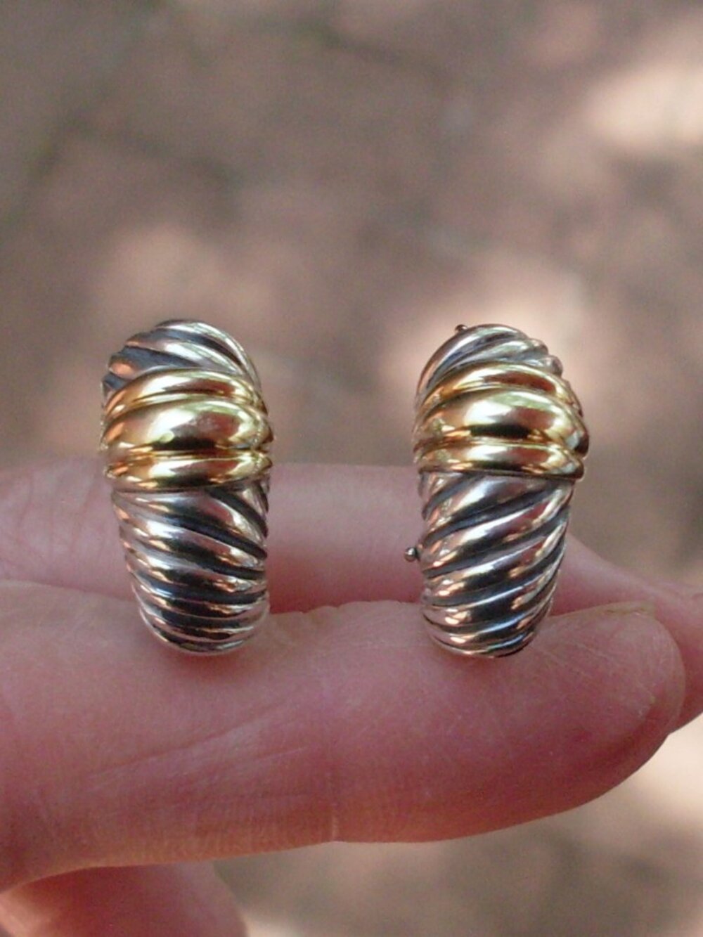 Retired David Yurman Waverly Shrimp Earrings - Omega Backs - 14K/925